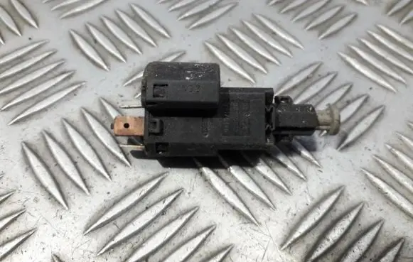 Opel Astra G Brake pedal sensor switch 09132299 09175172