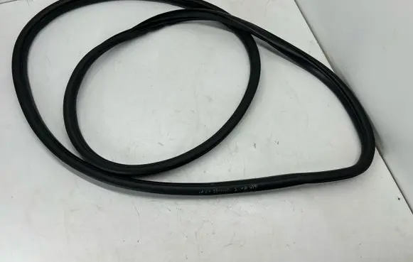 Jeep Grand Cherokee Front door rubber seal 55399256AB 55300256