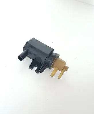 Mercedes-Benz C W205 Turbo solenoid valve A0091533128