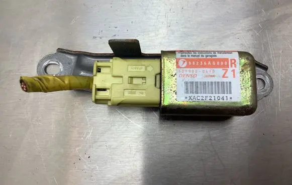 Subaru Outback Airbag deployment crash/impact sensor 98236AG000 XAC2F21041 1879000690