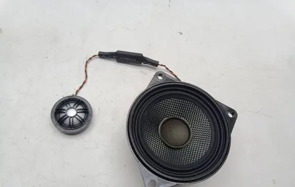 BMW 7 F01 F02 F03 F04 Rear door speaker 9141501