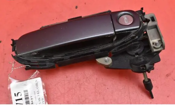 Audi A3 S3 A3 Sportback 8P Front door exterior handle
