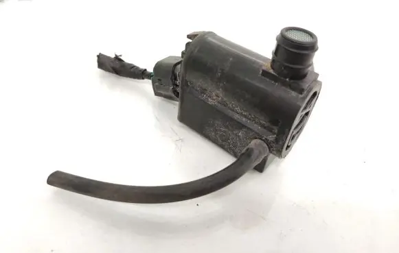 Hyundai i30 Windscreen/windshield washer pump 985101W000