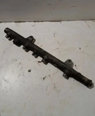 Volvo V70 Fuel main line pipe 0445214024