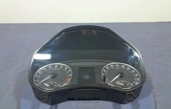 Skoda Octavia Mk2 (1Z) Speedometer (instrument cluster) 1Z0920803M