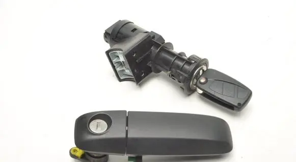 Fiat Panda II Ignition lock 61027500