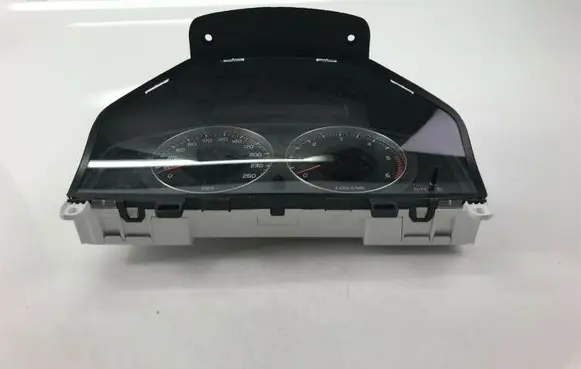 Volvo V70 Speedometer (instrument cluster) 31270899AA K4270