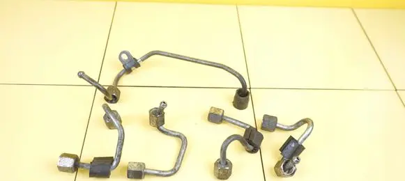 Seat Alhambra (Mk2) Fuel injector supply line/pipe 26SP52