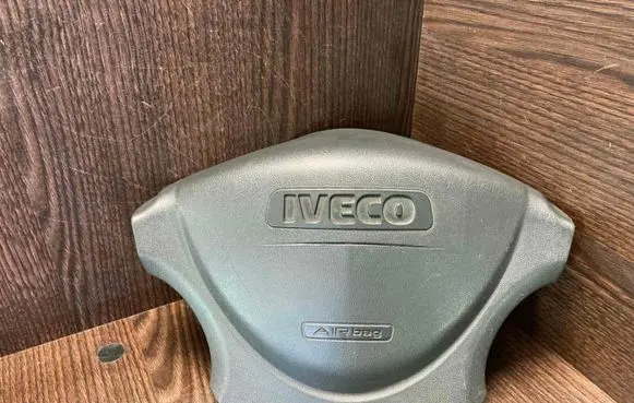 Iveco Daily 35 - 40.10 Steering wheel airbag 00504149358 30370973