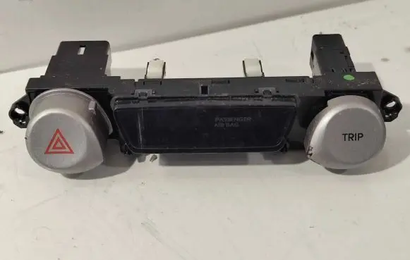 Hazard light switch