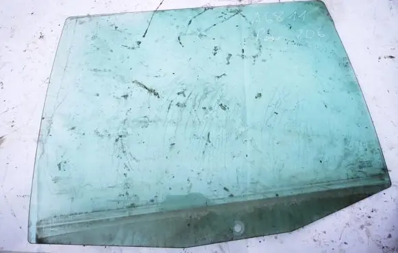 Peugeot 806 Rear door window glass
