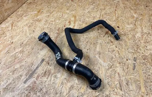 Mercedes-Benz E W213 Engine coolant pipe/hose A2135017901 A2578300300