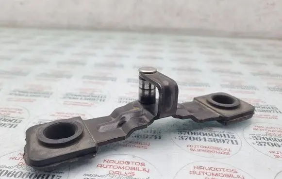Volkswagen PASSAT B7 Loading door lock loop/hook striker 3C9827507