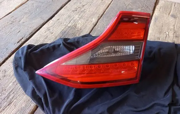 Hyundai Ioniq Tailgate rear/tail lights 92404G2