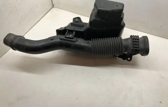 Toyota Prius (XW30) Intake resonator 1789337040