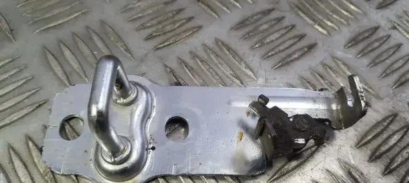Honda Logo Front door lock loop/hook striker 