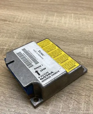 Volvo S70 V70 V70 XC Airbag control unit/module 9472728D