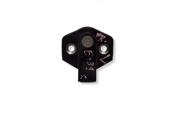 BMW 5 E39 Front door lock loop/hook striker 8176350