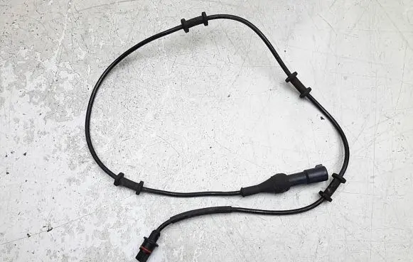 Jaguar XF ABS brake wheel speed sensor 8w832c204ab