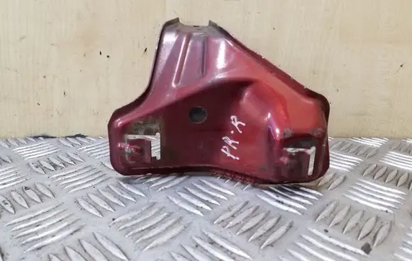 Toyota Corolla Verso E121 Fender mounting bracket