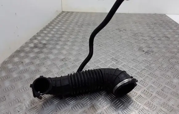 Audi Q5 SQ5 Intercooler hose/pipe 03G129629D