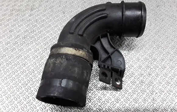 Mercedes-Benz ML W163 Intercooler hose/pipe A1635011124