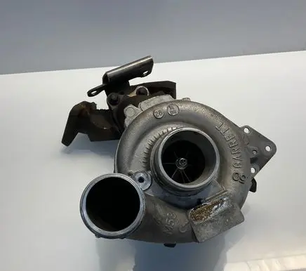 Mercedes-Benz E W211 Turbo A6420901480 6420901480