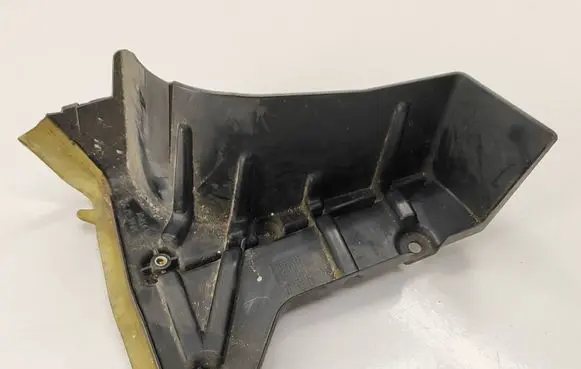 Peugeot 308 Other engine bay part 9802767880