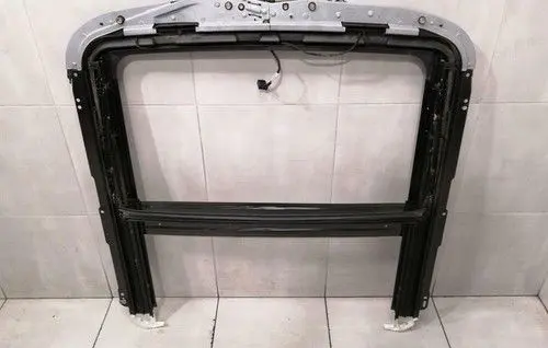Mercedes-Benz ML W164 Sunroof frame A1647800829