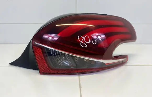 Peugeot 208 Rear/tail lights 9810430580