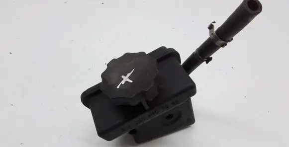 Mercedes-Benz SLK R171 Power steering fluid tank/reservoir A0004601083