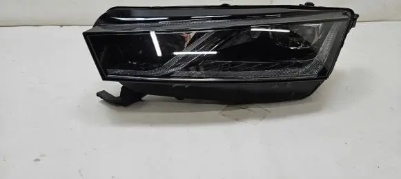 Skoda Octavia Mk4 Headlight/headlamp 5E4941015A