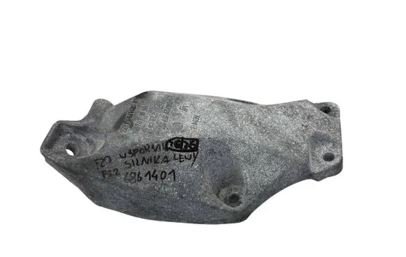 BMW 1 F20 F21 Engine mounting bracket 6861401