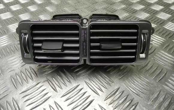 Land Rover Range Rover L405 Rear air vent grill CK52014A22AA T2569