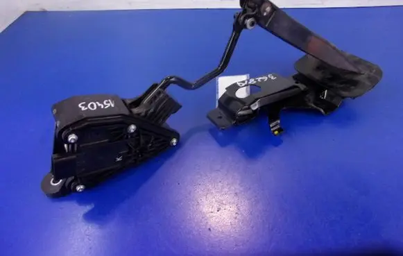 Honda Civic Accelerator throttle pedal JM05C