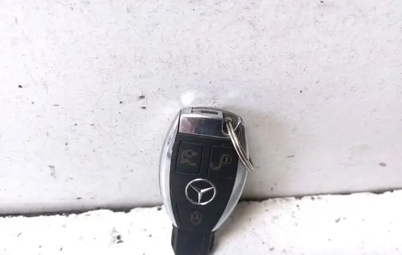 Mercedes-Benz R W251 Ignition key/card 