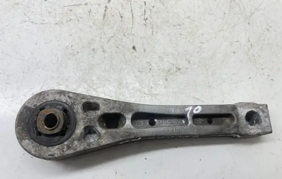 Skoda Octavia Mk2 (1Z) Engine mount bracket 1K0199855L