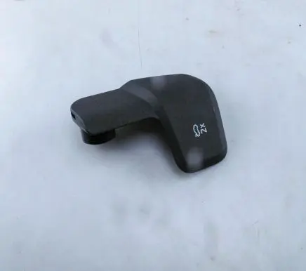 Engine bonnet (hood) release handle