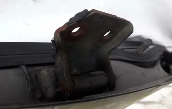 Nissan Prairie Front door upper hinge