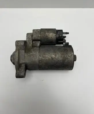 Peugeot 207 Starter motor 9647982880