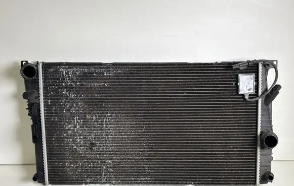 BMW 4 F32 F33 Coolant radiator 7618808