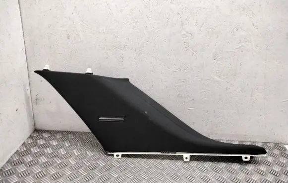 Mercedes-Benz ML W166 (C) pillar trim A1666901025