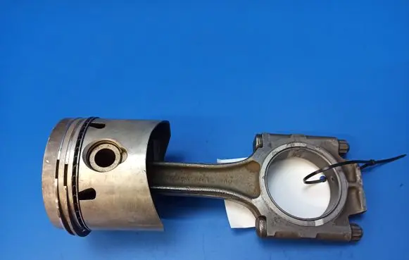 Jaguar XJS Piston with connecting rod F41140A