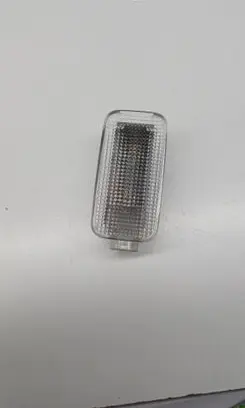 Toyota Avensis T270 Front seat light 8133005050 3202643