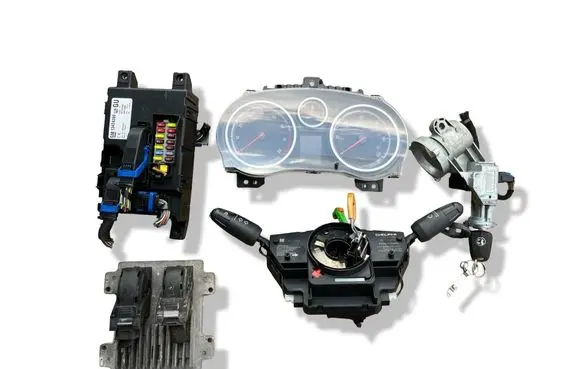 Opel Corsa D Engine ECU kit and lock set 12636386 55590540