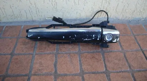 Mercedes-Benz E W210 Front door exterior handle 