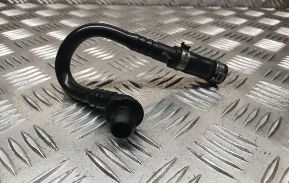 Volkswagen PASSAT B5.5 Vacuum line/pipe/hose 4D0611813A