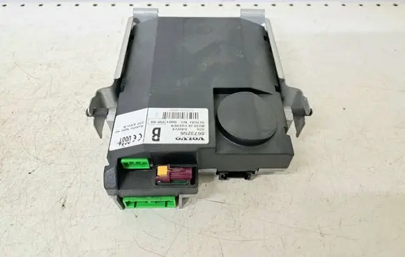 Volvo V50 Phone control unit/module 8673256