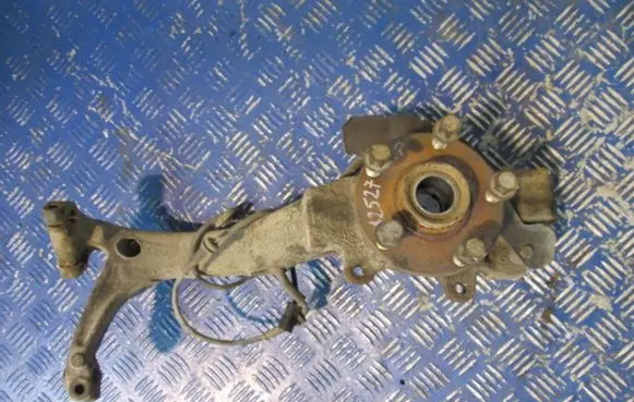 Volkswagen PASSAT B5 Front wheel hub spindle knuckle