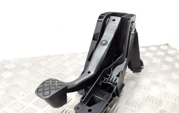 Volkswagen Golf VII Brake pedal 5Q1721058